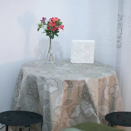 לינה וארוחת בוקר Angelolove
